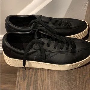 Almost new Black worn once. Perfect condition.